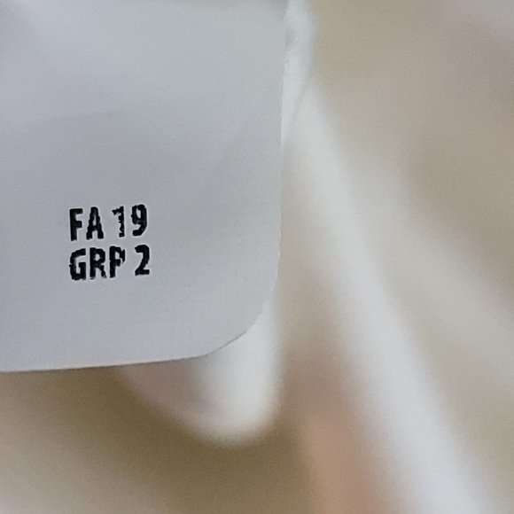 ST. JOHN Budding Floral Silk Charmeuse Sheath Marked down By $140 - Picture 9 of 12